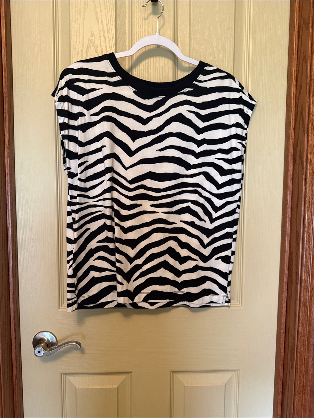 LOFT Black and White Zebra Print Muscle Tee